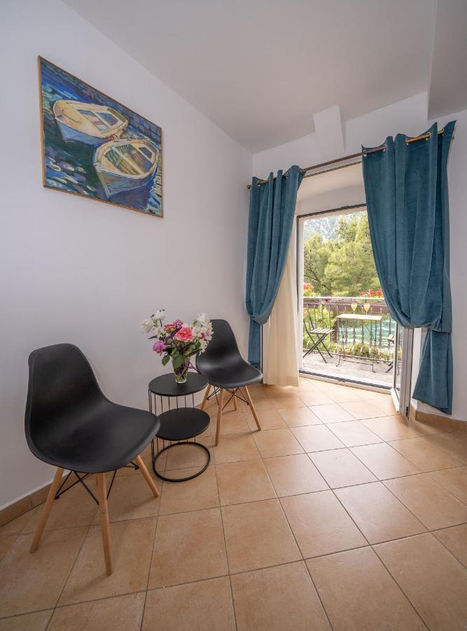 Dobrota Blue Apartment Kotor Bagian luar foto